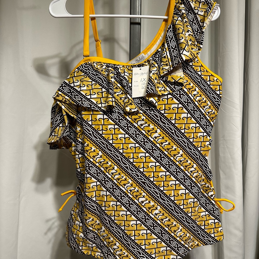 NWTAG 2 PC Set Tropical Yellow Mix “ Modern Style Me” Tankini set